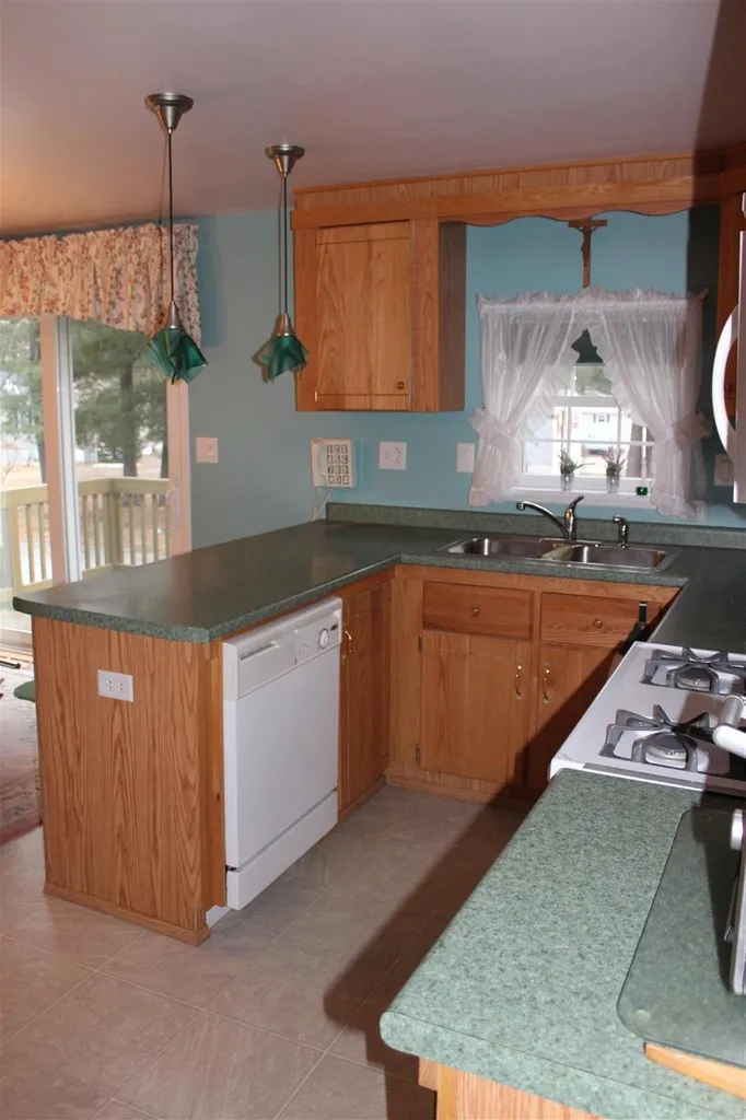 37 Centerwood Drive Concord NH 03301