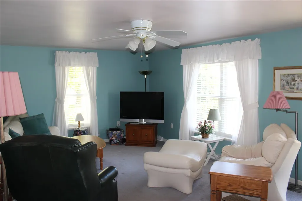 37 Centerwood Drive Concord NH 03301