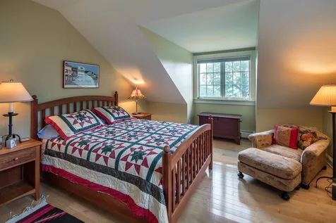 28 Clover Mill Lane Lyme NH 03768