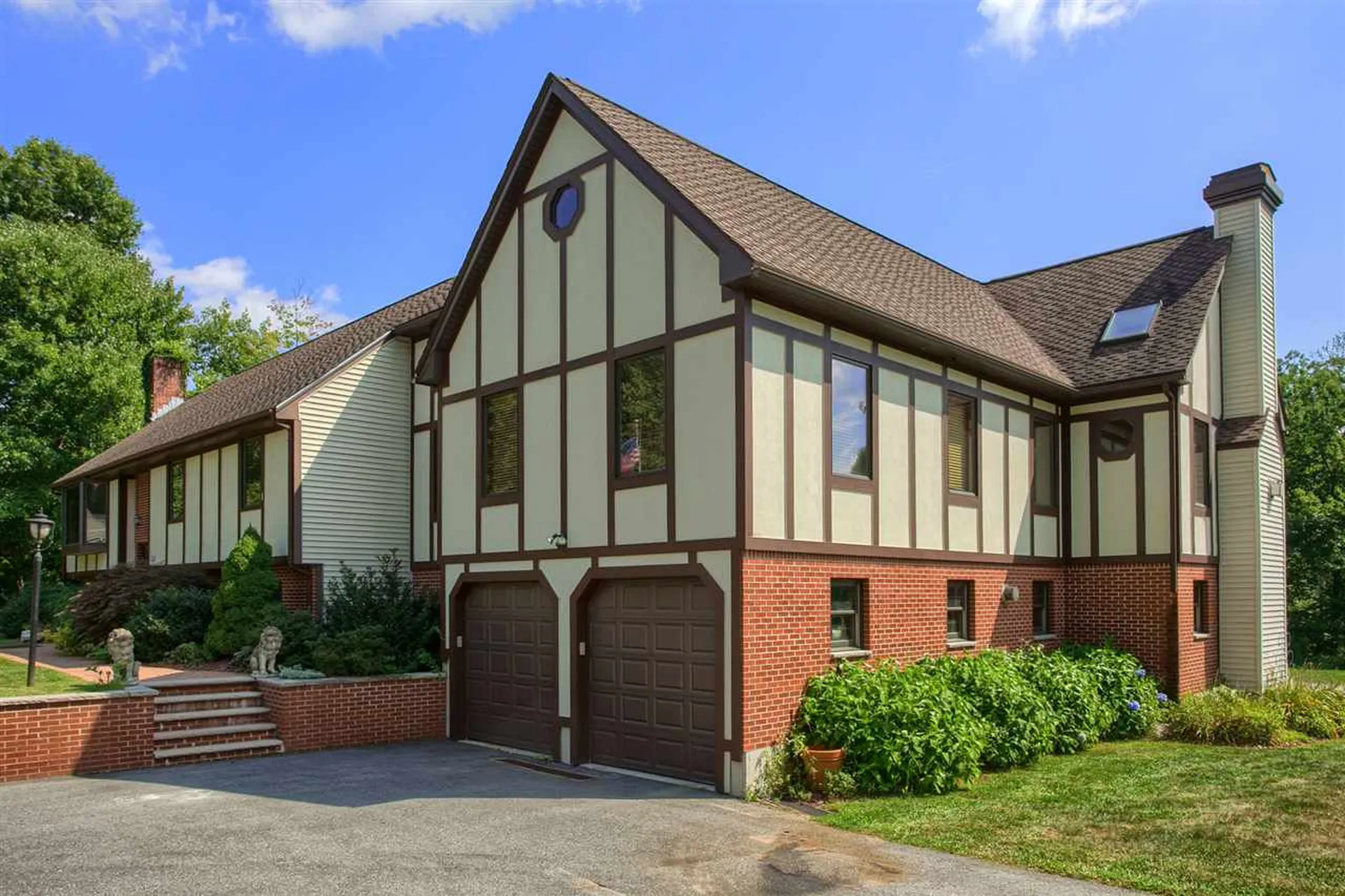19 Norwood Road Salem NH 03079