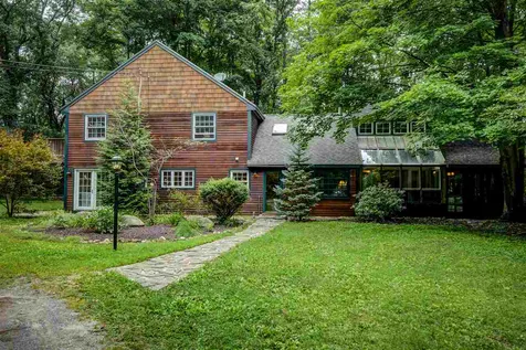 102 Cavender Road Hancock NH 03449