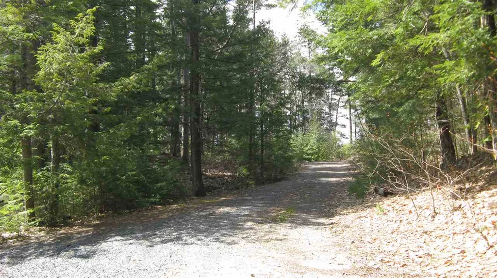 25 Brienne Road New Durham NH 03855