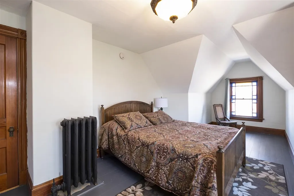 26 Summer Street Northfield NH 03276