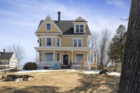 26 Summer Street Northfield NH 03276