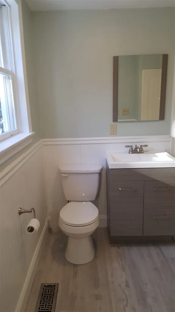 75 Brookside Lane Danbury NH 03230