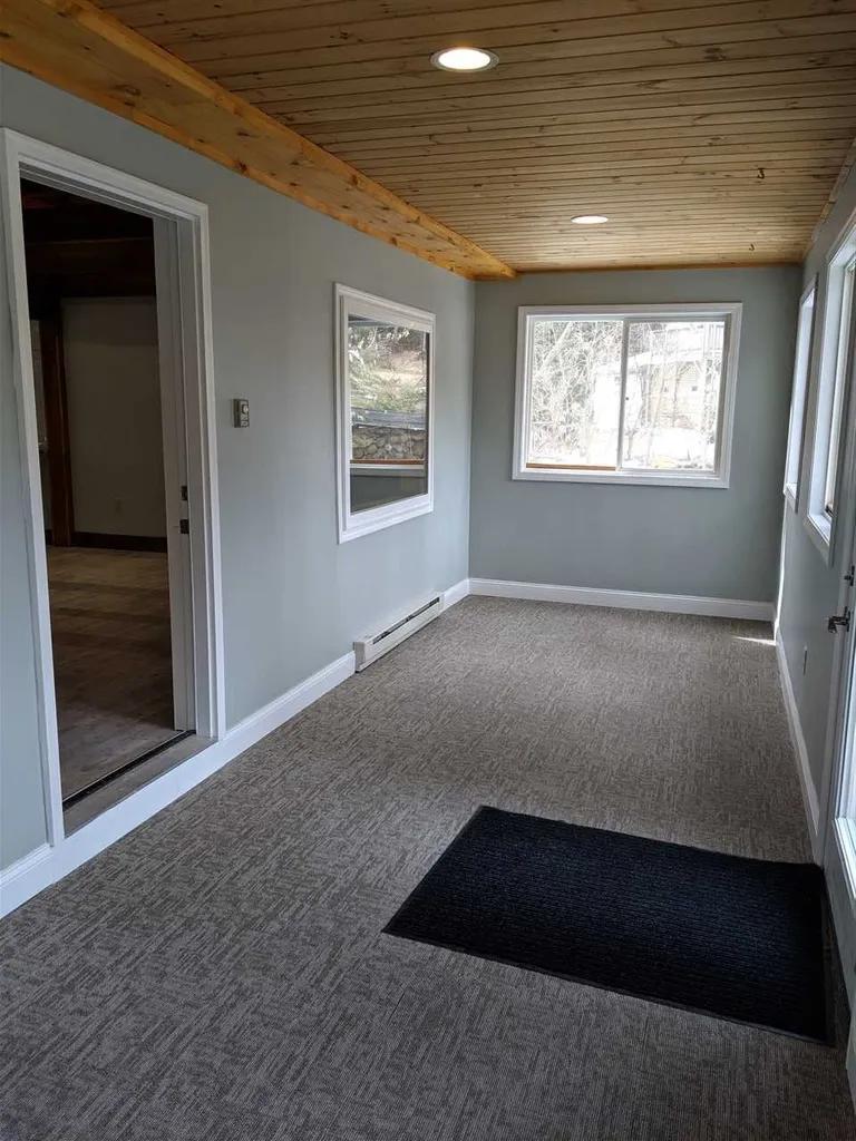 75 Brookside Lane Danbury NH 03230