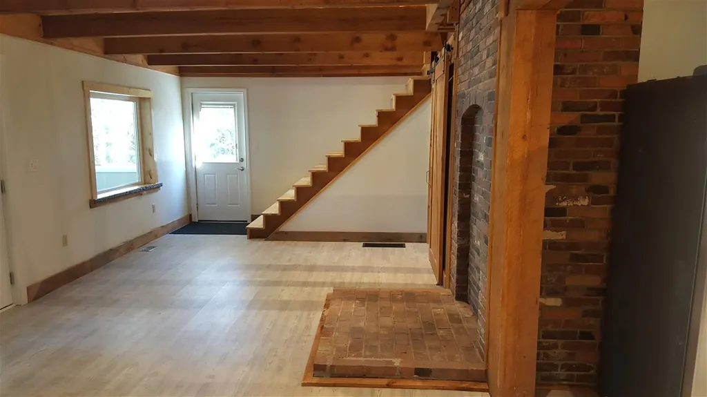75 Brookside Lane Danbury NH 03230