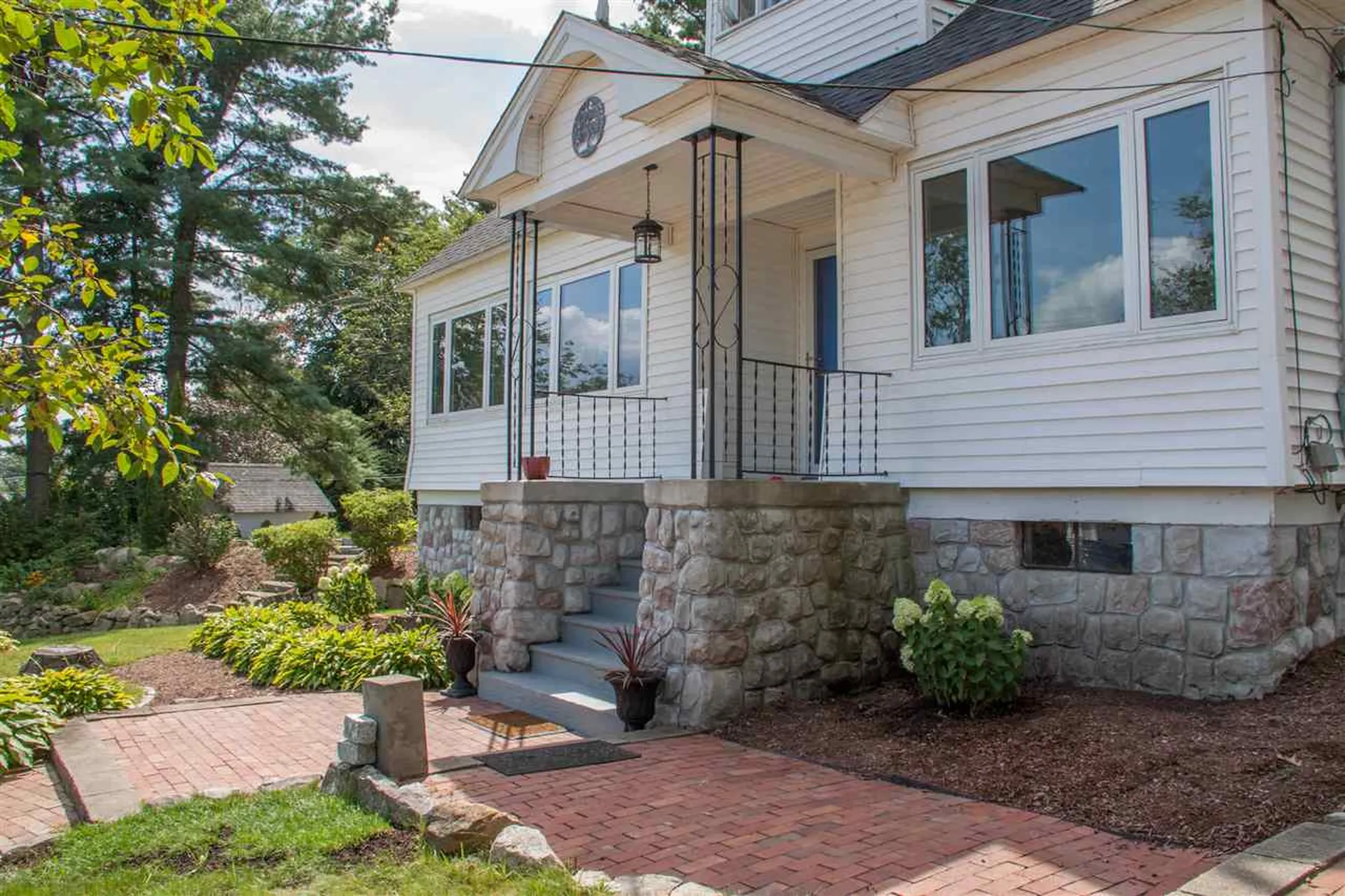 30 West Shore Road Windham NH 03087