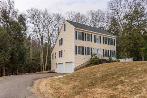 33 Compromise Lane Sandown NH 03873