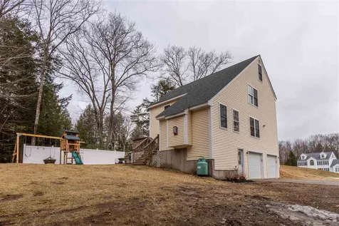 33 Compromise Lane Sandown NH 03873