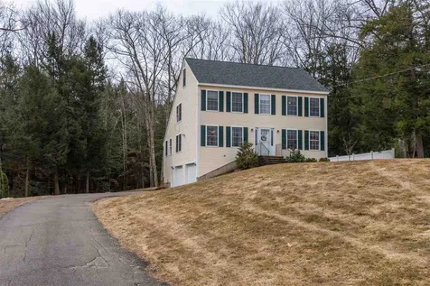 33 Compromise Lane Sandown NH 03873