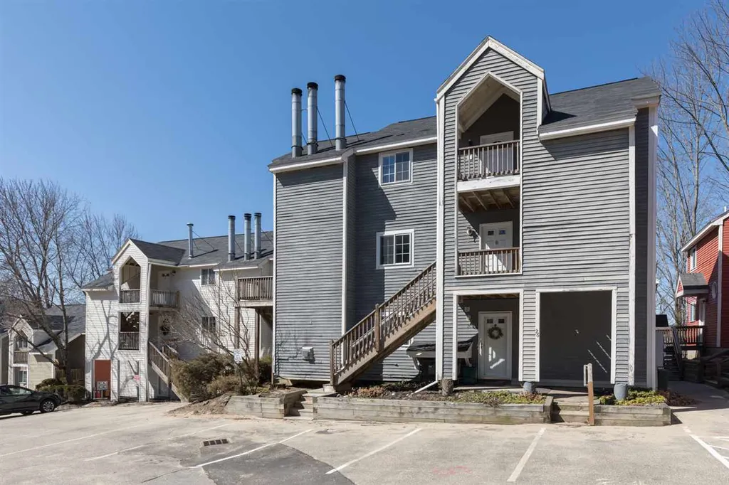 98 Henry Law Avenue Dover NH 03820