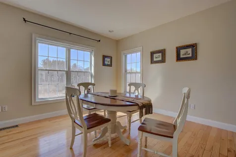 5 Pelton Way Hampton Falls NH 03844