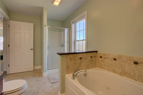 5 Pelton Way Hampton Falls NH 03844
