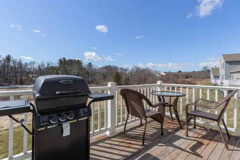 5 Pelton Way Hampton Falls NH 03844