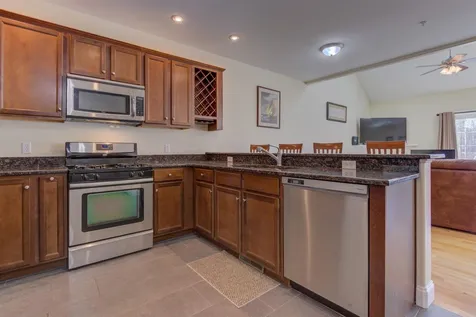 5 Pelton Way Hampton Falls NH 03844