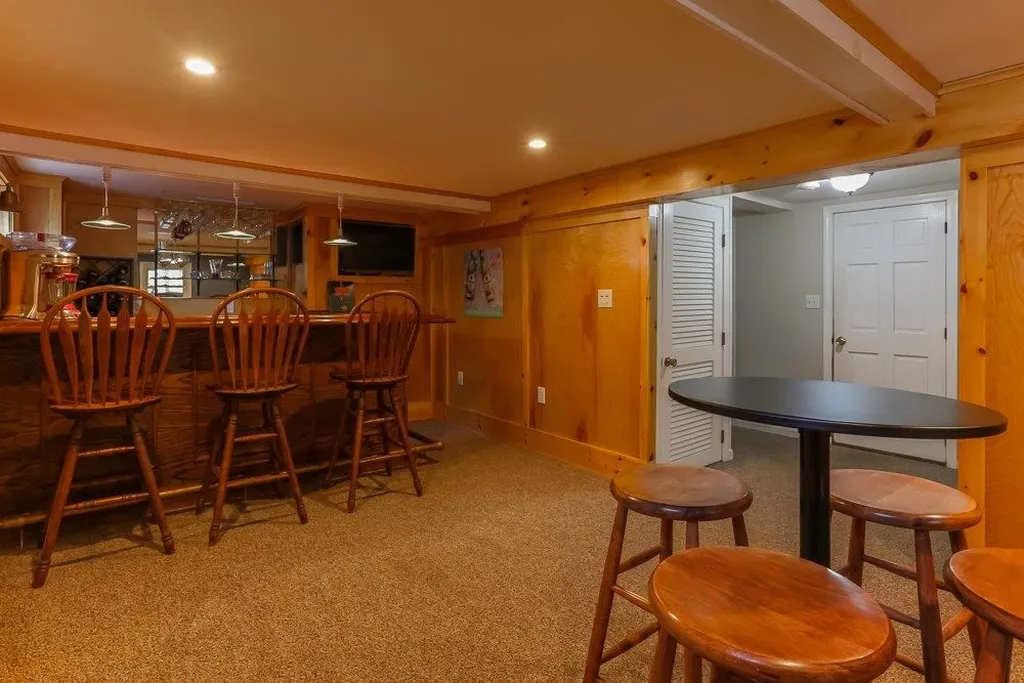 17 Ffrost Drive Durham NH 03824