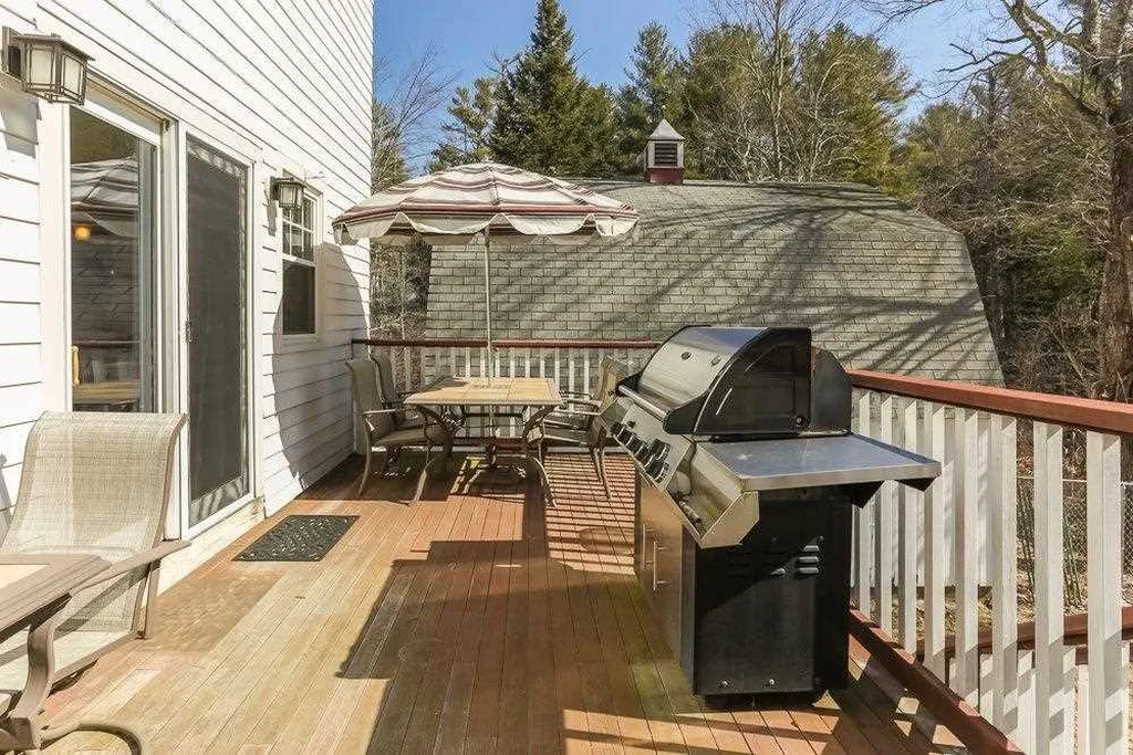 17 Ffrost Drive Durham NH 03824