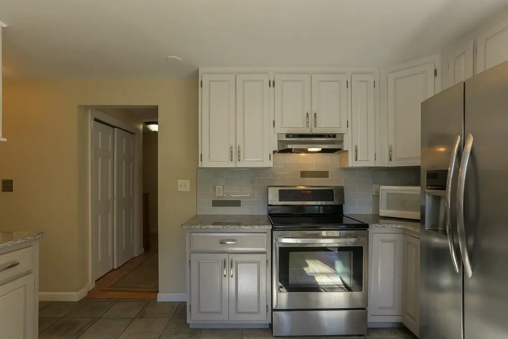 17 Ffrost Drive Durham NH 03824