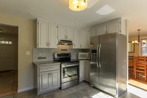 17 Ffrost Drive Durham NH 03824