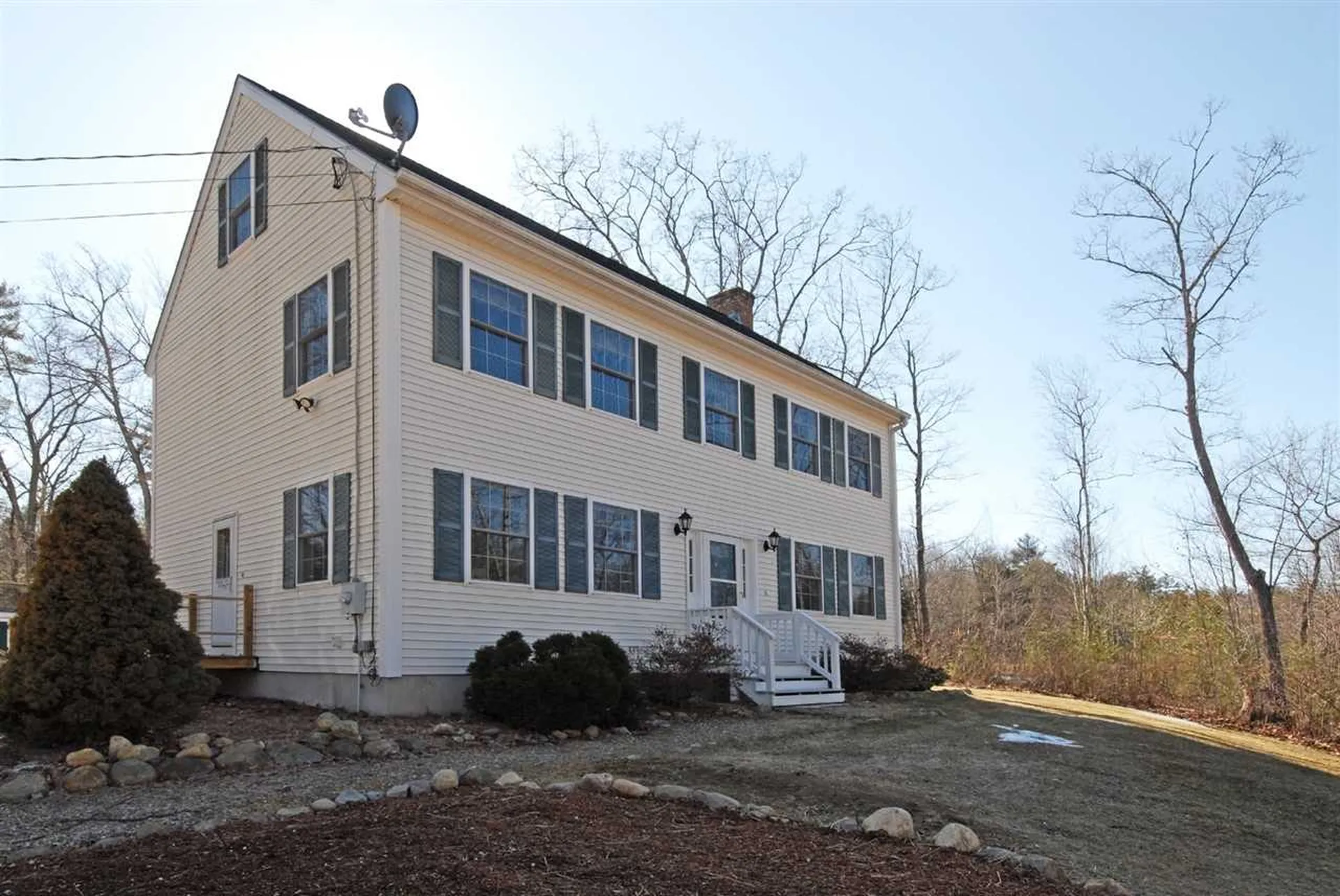 603 Scruton Pond Road Barrington NH 03825