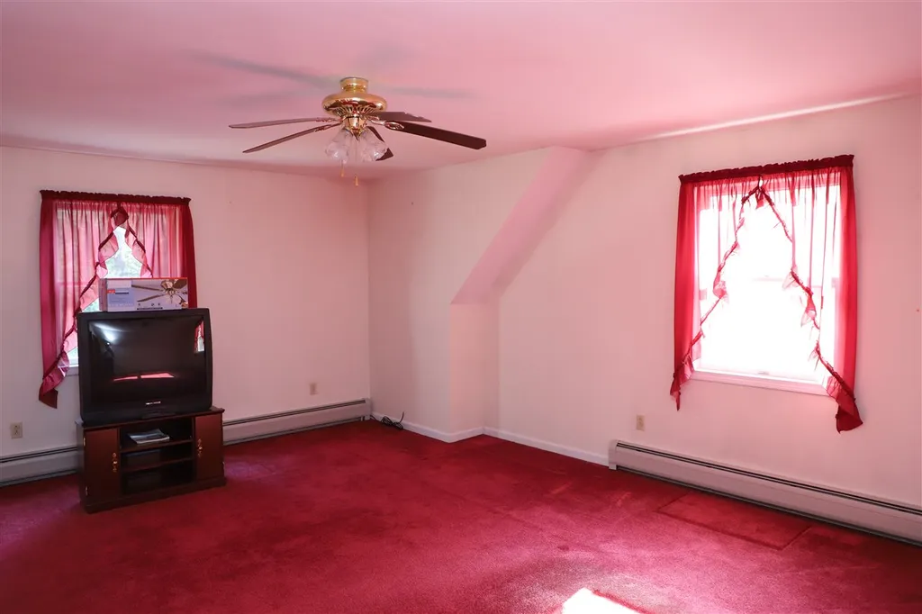 242 Breezy Acres Drive Vernon VT 05354