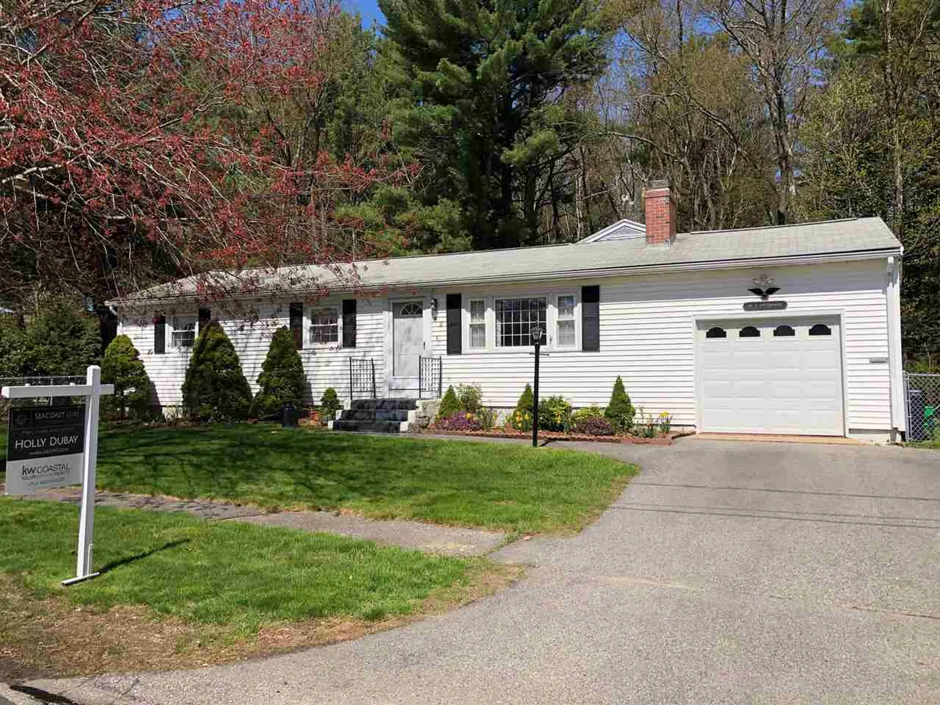 22 Suzanne Drive Portsmouth NH 03801