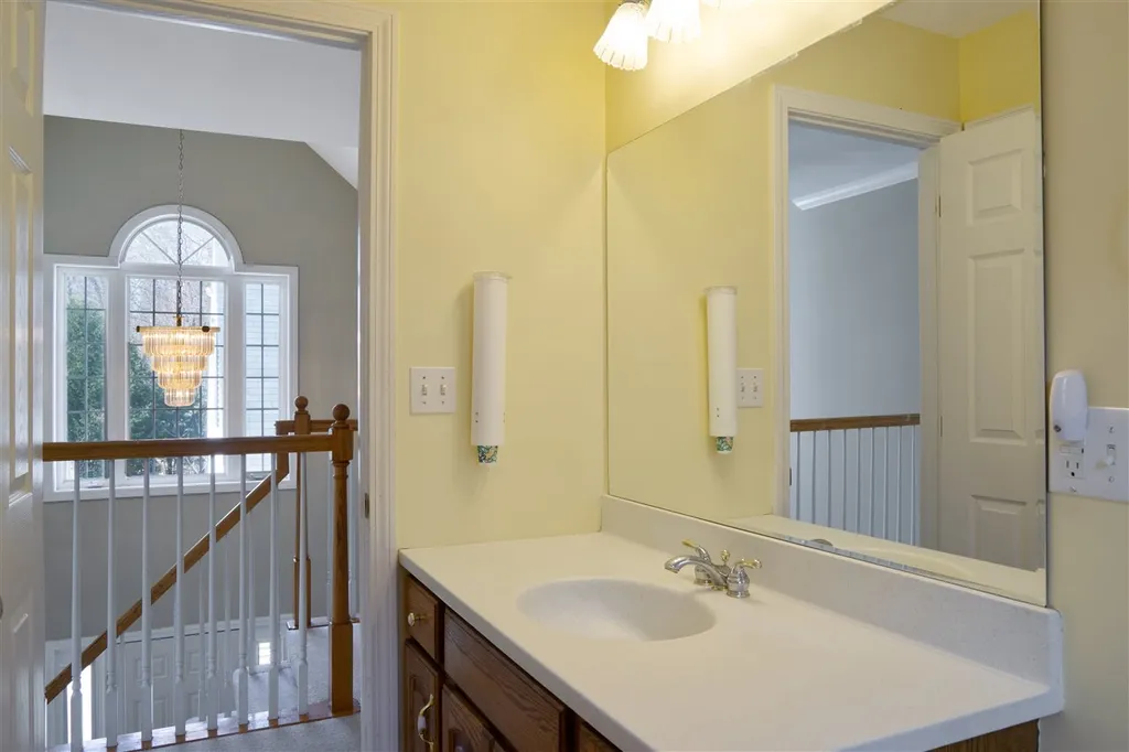 66 Parkhurst Road Bedford NH 03110