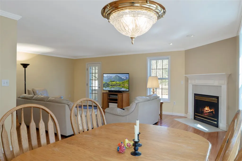 66 Parkhurst Road Bedford NH 03110