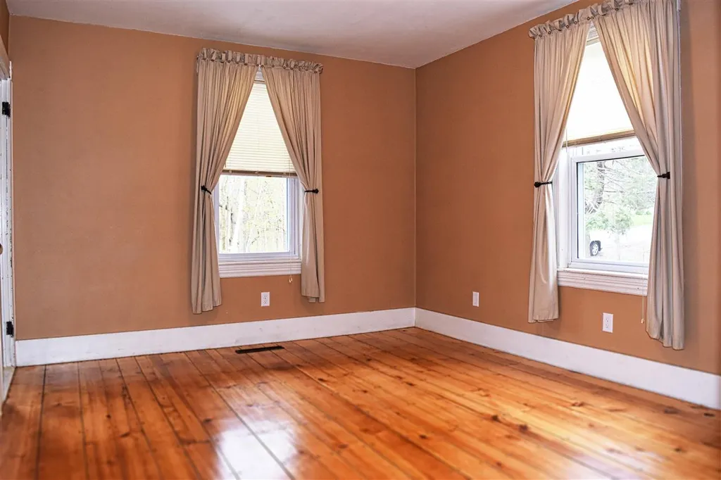 70 Colby Road Danville NH 03819