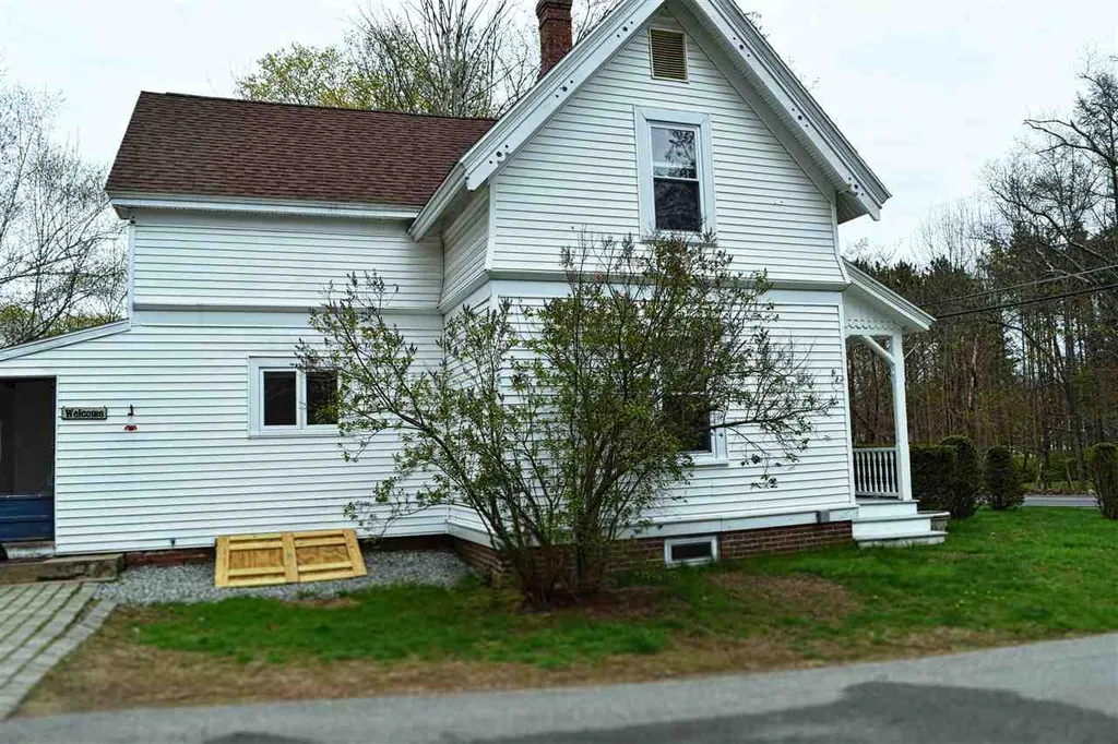 70 Colby Road Danville NH 03819