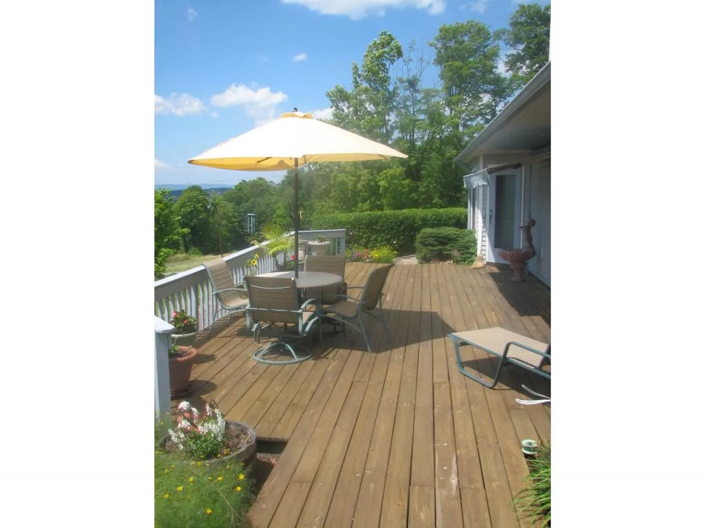18 Taggard Road Walpole NH 03608