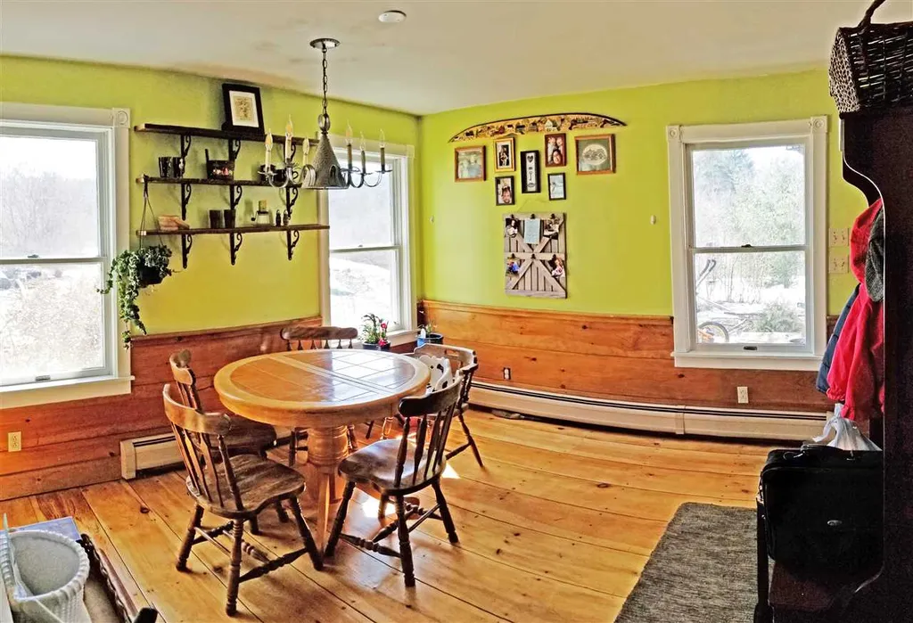 462 North Road Danbury NH 03230