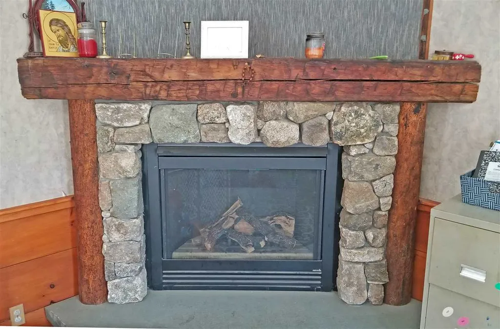 462 North Road Danbury NH 03230