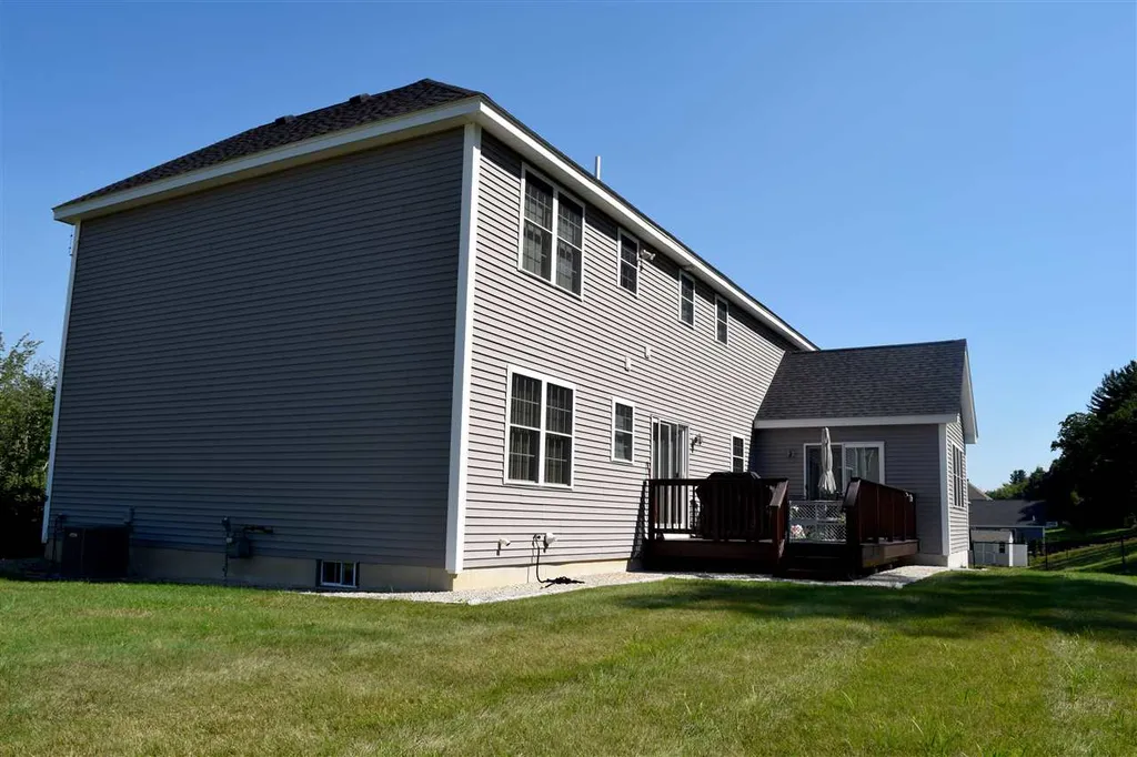 35 Silver Brook Road Salem NH 03079
