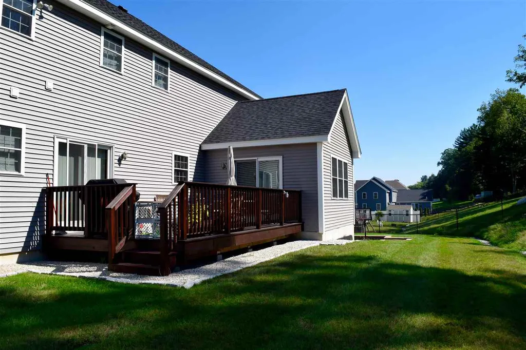 35 Silver Brook Road Salem NH 03079
