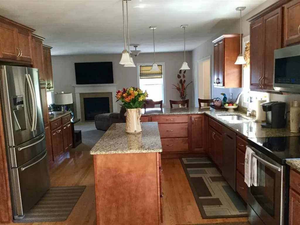 35 Silver Brook Road Salem NH 03079