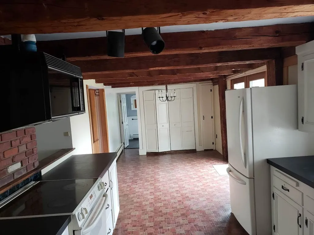 589 Silver Street Rollinsford NH 03869