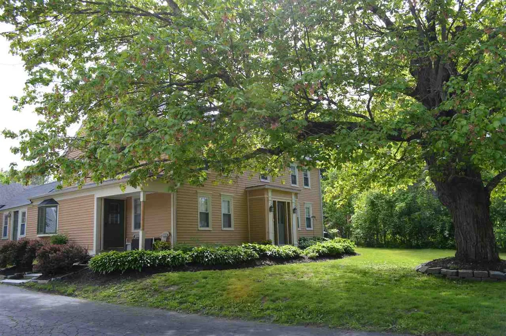 589 Silver Street Rollinsford NH 03869