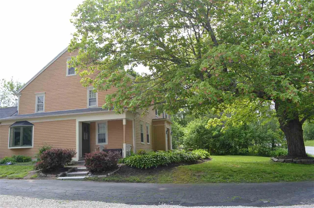 589 Silver Street Rollinsford NH 03869