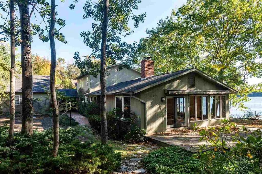 22 Colony Cove Road Durham NH 03824