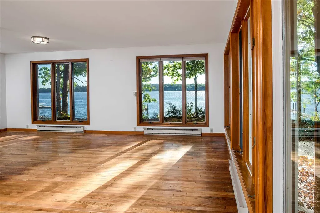 22 Colony Cove Road Durham NH 03824