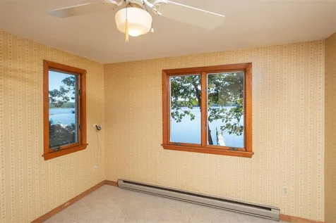22 Colony Cove Road Durham NH 03824