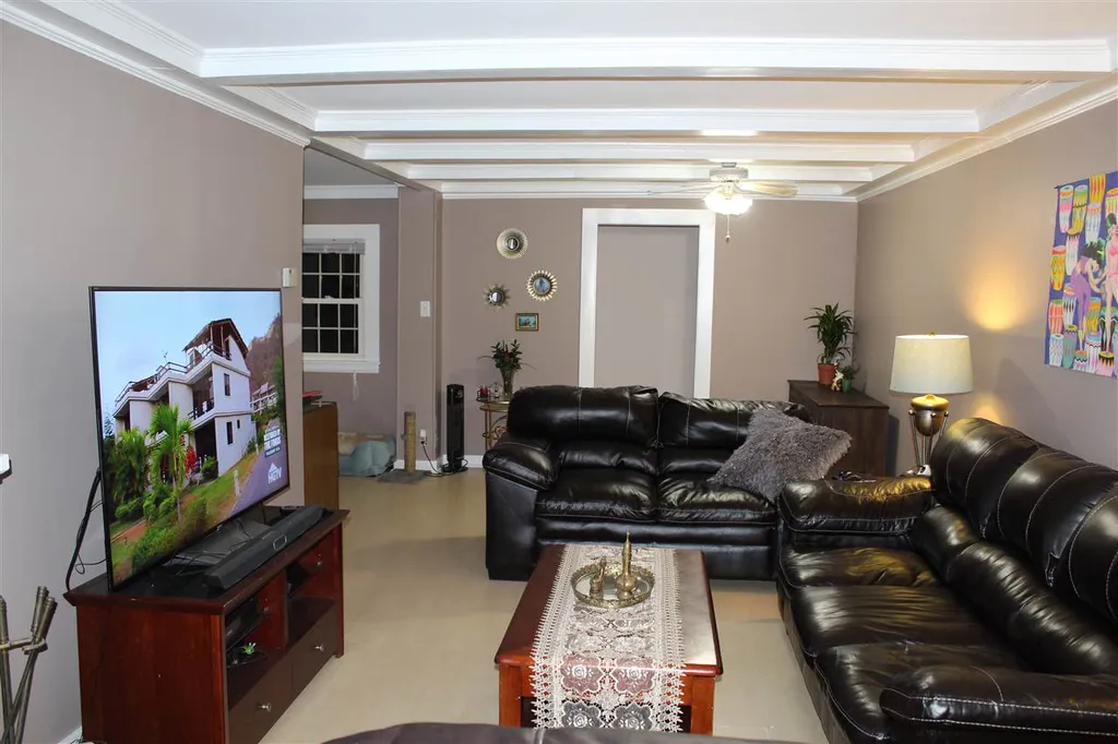 4 Coolidge Drive Portsmouth NH 03801
