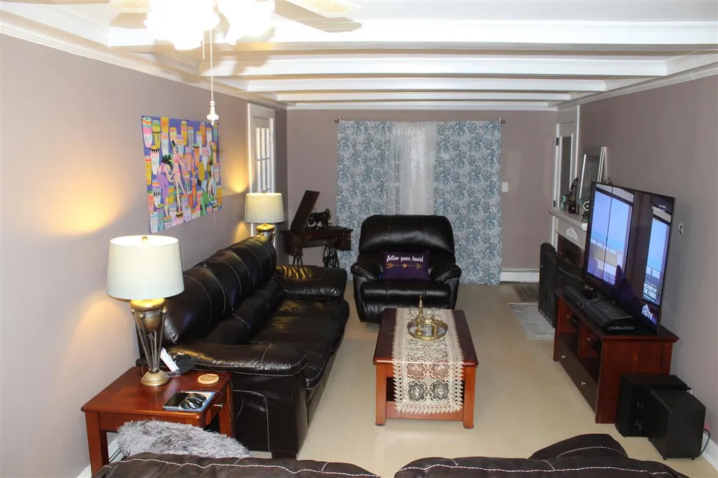 4 Coolidge Drive Portsmouth NH 03801
