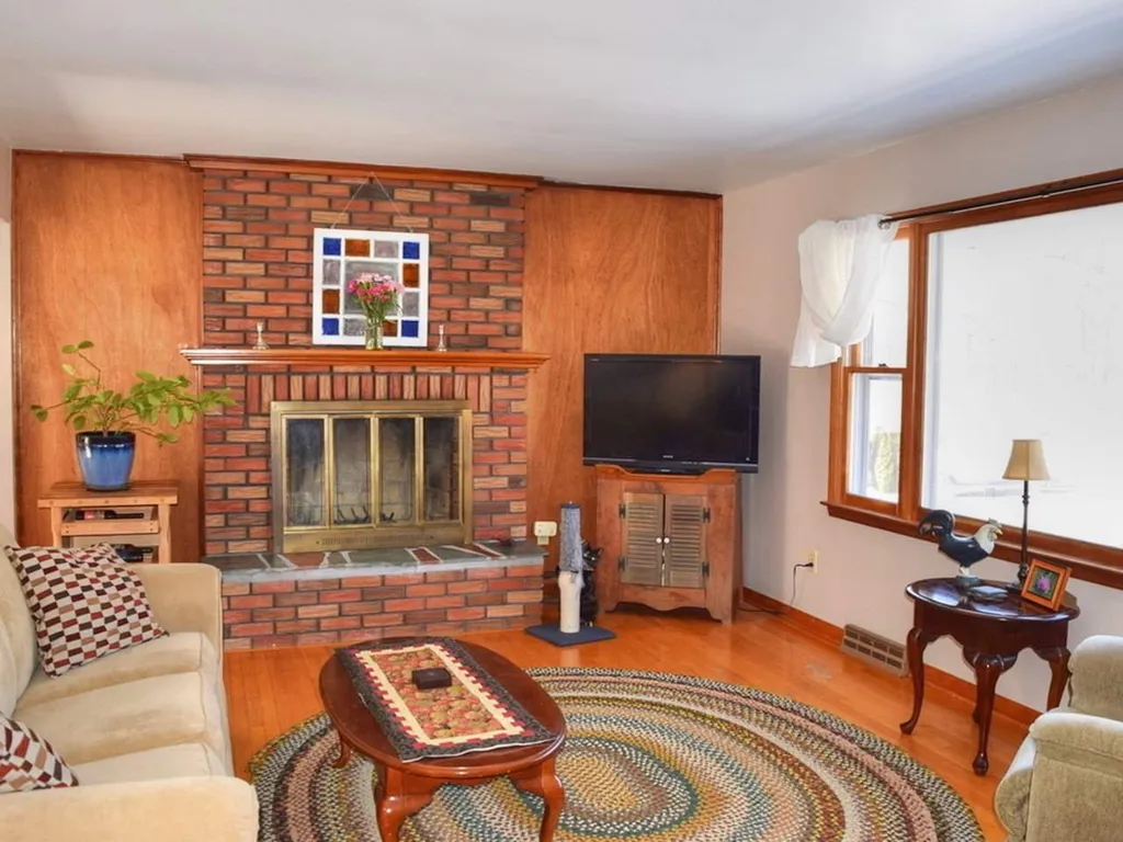 75 Lakeview Drive Shelburne VT 05482