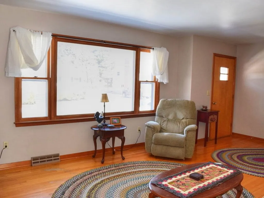 75 Lakeview Drive Shelburne VT 05482