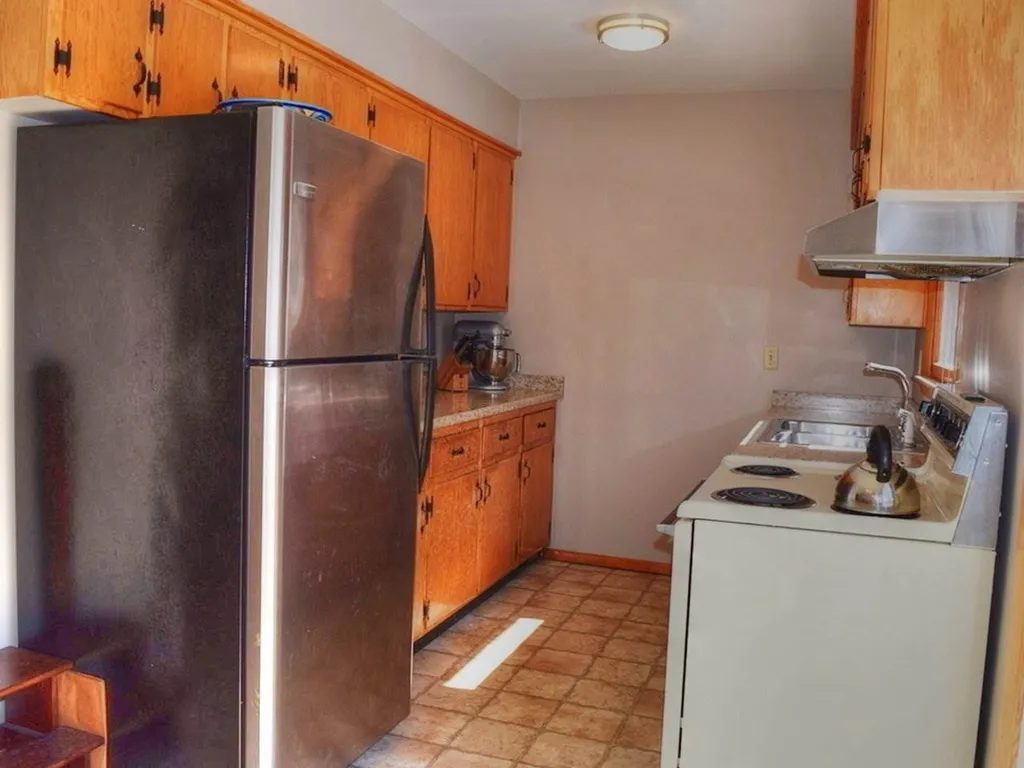 75 Lakeview Drive Shelburne VT 05482