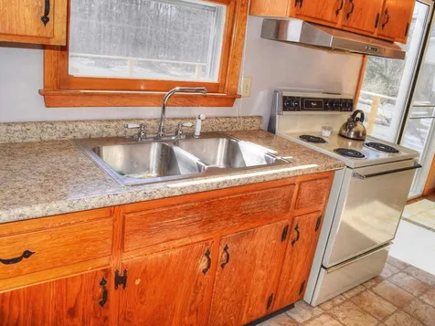 75 Lakeview Drive Shelburne VT 05482