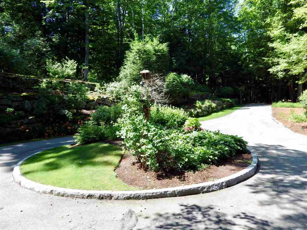 47 Advent Cove Road Meredith NH 03253